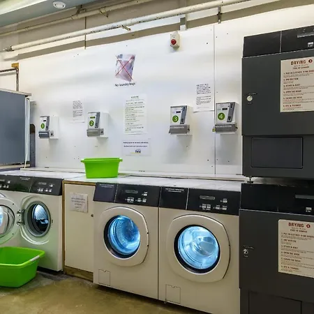 @ Backpackers インターラーケン